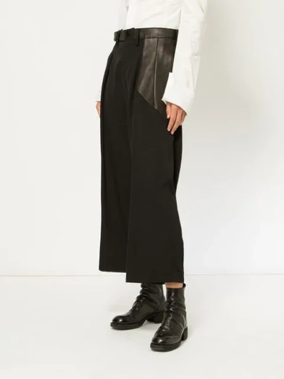 Shop Yohji Yamamoto Cropped Trousers - Black