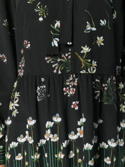 Shop Red Valentino Seidenkleid Mit Blumenmuster In Black