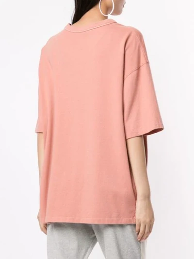 Shop Bassike T-shirt Im Oversized-look - Rosa In Pink