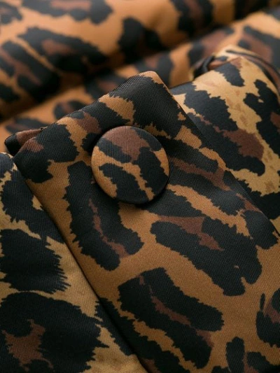 MIU MIU LEOPARD PRINT PUFFER JACKET - 棕色