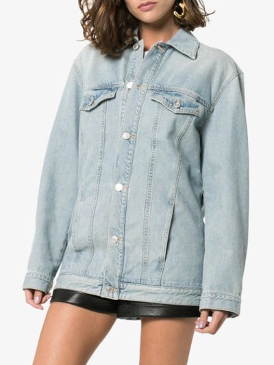 Shop Givenchy Jeansjacke Mit Logo-stickerei In 452 Light Blue