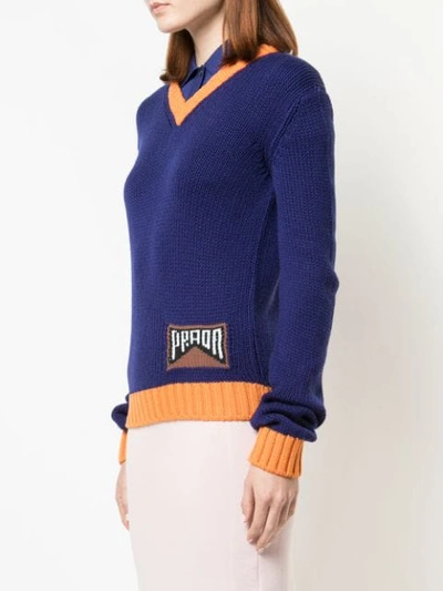 Shop Prada Pullover Mit Kontrastausschnitt - Blau In Blue