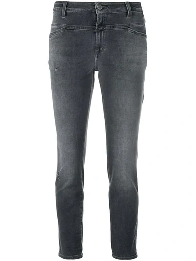 Shop Closed Low-rise Cropped Jeans In Grey