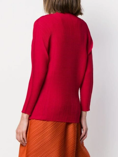 Shop Issey Miyake Plissiertes Top - Rot In Red