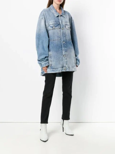 Shop Maison Margiela 'kaban' Jeansjacke - Blau In Blue