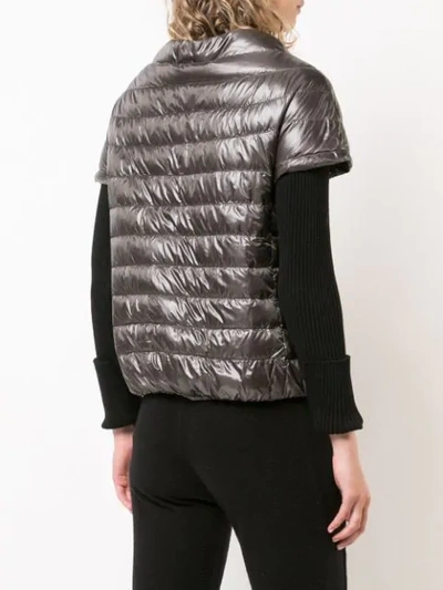 shortsleeved quilted gilet