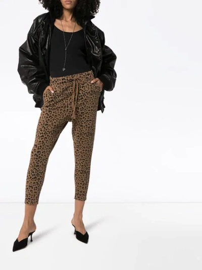 Shop Nili Lotan Cropped-hose Mit Leoparden-print In Multicolour