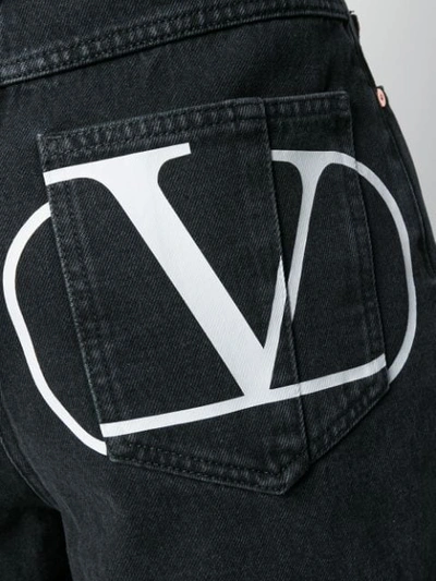 Shop Valentino Jeansshorts Mit Logo-print In Black