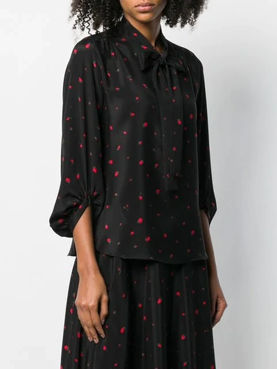 Shop Chinti & Parker Printed Pussy Bow Blouse In Black