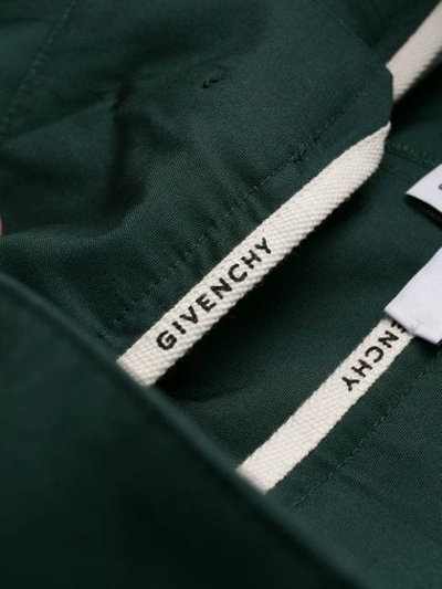 Shop Givenchy Taillenhose Im Military-look - Grün In Green