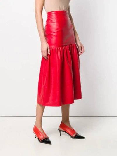 Shop Christopher Kane Geraffter Lederrock - Rot In Red