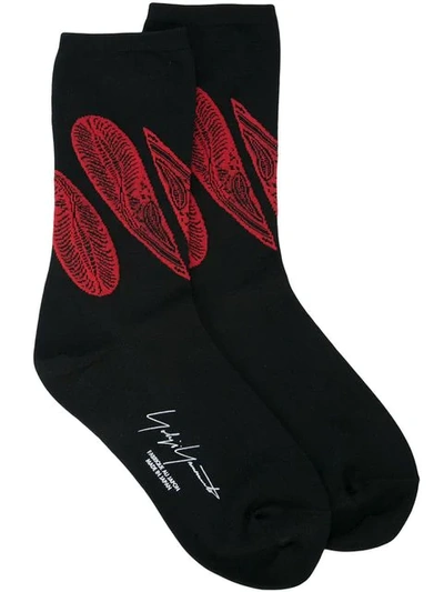 Shop Yohji Yamamoto Paisley Socks In Black