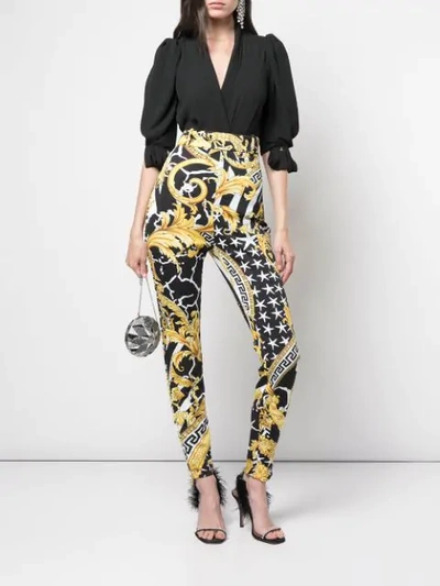 VERSACE SAVAGE BAROQUE HIGH-RISE TROUSERS - 多色