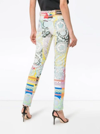 Shop Versace Jeans Mit Barock-print In Blue