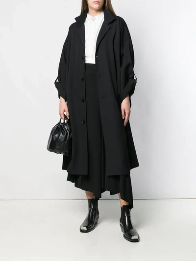 Shop Yohji Yamamoto Trenchcoat Im Oversized-design - Schwarz In Black