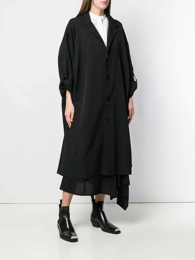 Shop Yohji Yamamoto Trenchcoat Im Oversized-design - Schwarz In Black