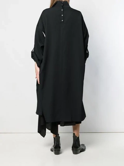 Shop Yohji Yamamoto Trenchcoat Im Oversized-design - Schwarz In Black