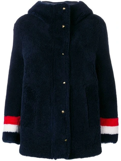 Shop Thom Browne Reversible Hooded Shearling Parka In 415 Navy