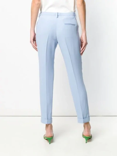 Shop N°21 Cropped Pleated Trousers In Blue