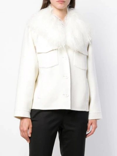 fur collar buttoned jacket
