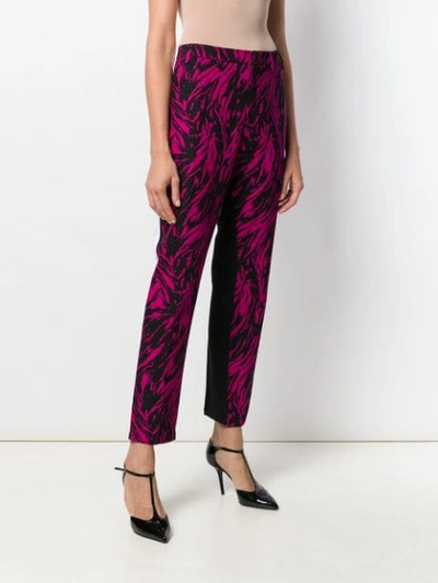 Shop N°21 Block Print Tailored Trousers In Pink