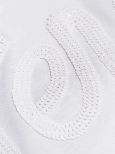 Shop Fendi Logo Patch T-shirt In F0znm  White