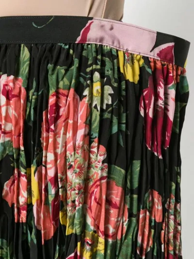 Shop Junya Watanabe Floral Print Pleated Skirt In Black