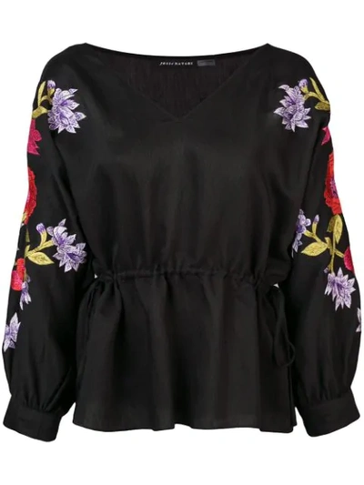 Shop Josie Natori Bluse Mit Blumenstickerei In Black