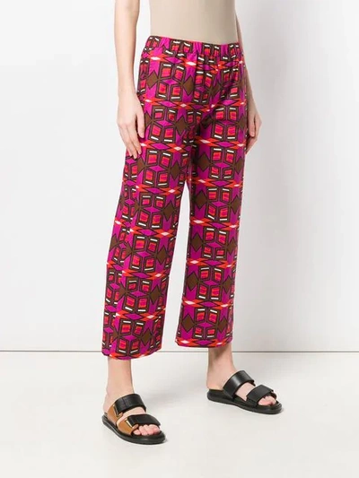 Shop Aspesi Geometric Print Cropped Trousers In Pink