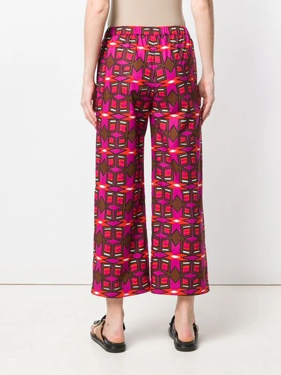 Shop Aspesi Geometric Print Cropped Trousers In Pink