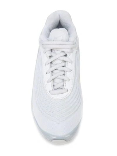 Shop Nike Airmax Deluxe Se In White