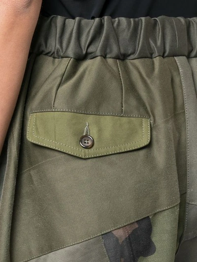 Shop Dolce & Gabbana Cropped-hose Mit Patchwork-design In Green