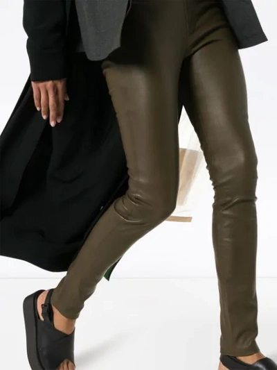 Shop Helmut Lang Skinny Leather Leggings In Dark Resin