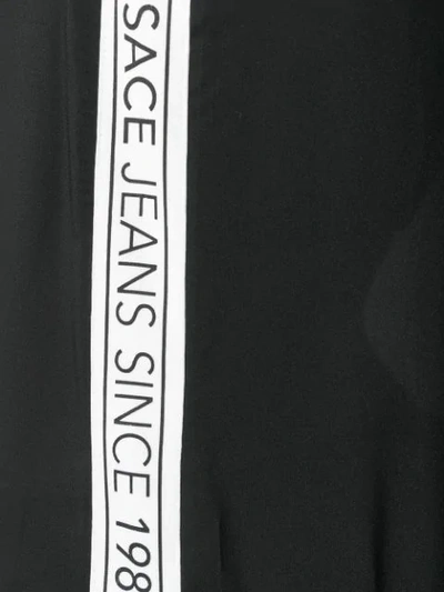 Shop Versace Jeans Langes Hemdkleid - Schwarz In Black