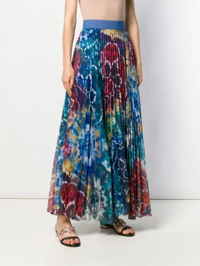 Shop Alice And Olivia Kaleidoscope Pleated Maxi Skirt In Blue