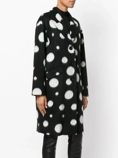 Shop Boutique Moschino Oversized Spotted Coat In Black