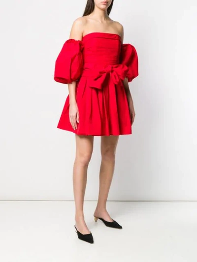 Shop Valentino Kleid Aus Mikrofaille - Rot In Red