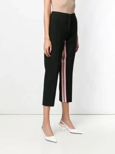 Shop N°21 Inner Stripe Cropped Trousers In Black
