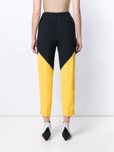 Shop N°21 Colour Block Cropped Trousers In Black