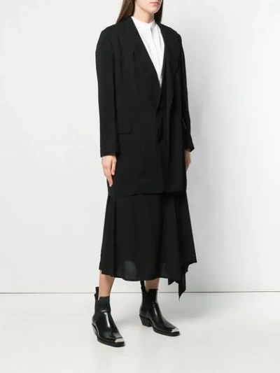 Shop Yohji Yamamoto Mantel Im Layering-look - Schwarz In Black