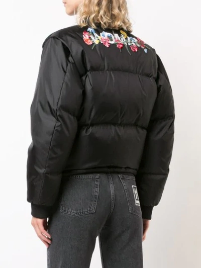 花卉刺绣衬垫夹克