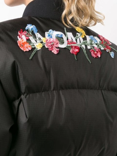 花卉刺绣衬垫夹克
