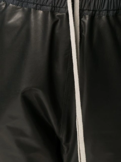 RICK OWENS CROPPED LEATHER TROUSERS - 棕色