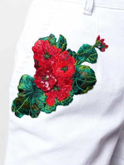 Shop Dolce & Gabbana Jeansshorts Mit Stickerei In White