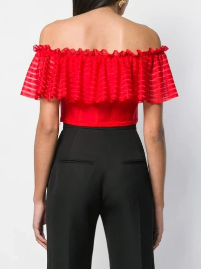 Shop Alexander Mcqueen Schulterfreies Cropped-oberteil In Red