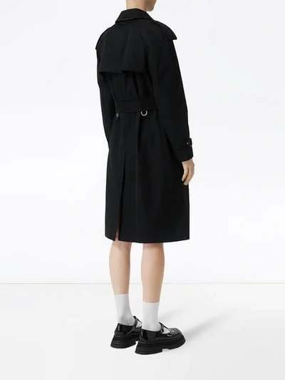 Shop Burberry Kensington Heritage Trench Coat In Black