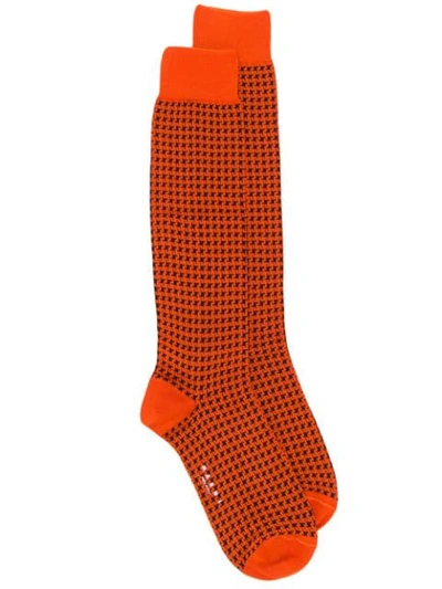 Shop Marni Houndstooth Socks In Jqr17 Carrot 