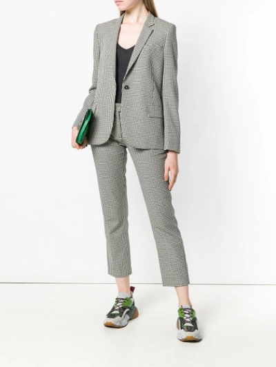 V-neck superfine sweater