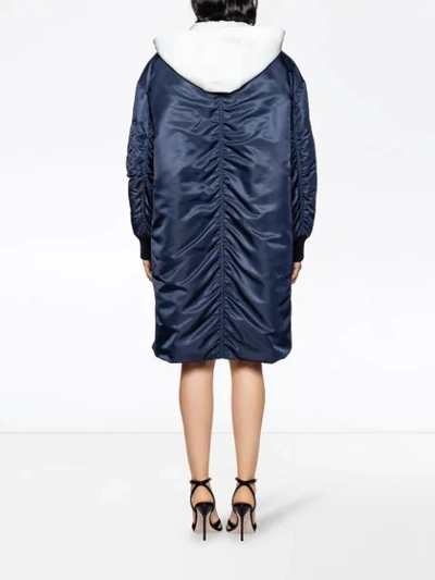 Shop Miu Miu Mantel Mit Faux Fur In Blue