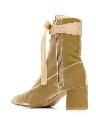 Shop Yohji Yamamoto 2000er Stiefel Mit Blockabsatz In Neutrals